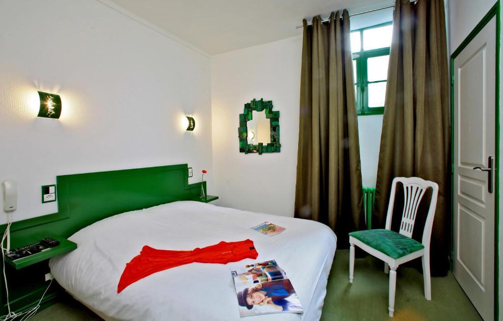 Hotel Le Coin Des Halles Cahors Rom bilde